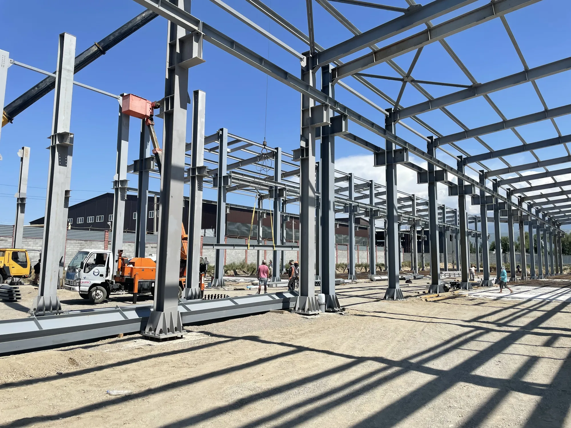 "Центр продажи и сервиса специальной и 
строительной техники"